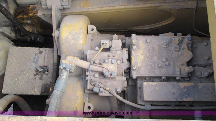image for item I3083 Komatsu WS23-1 conventional scraper