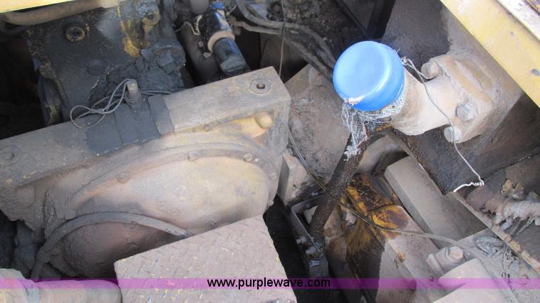 image for item I3083 Komatsu WS23-1 conventional scraper