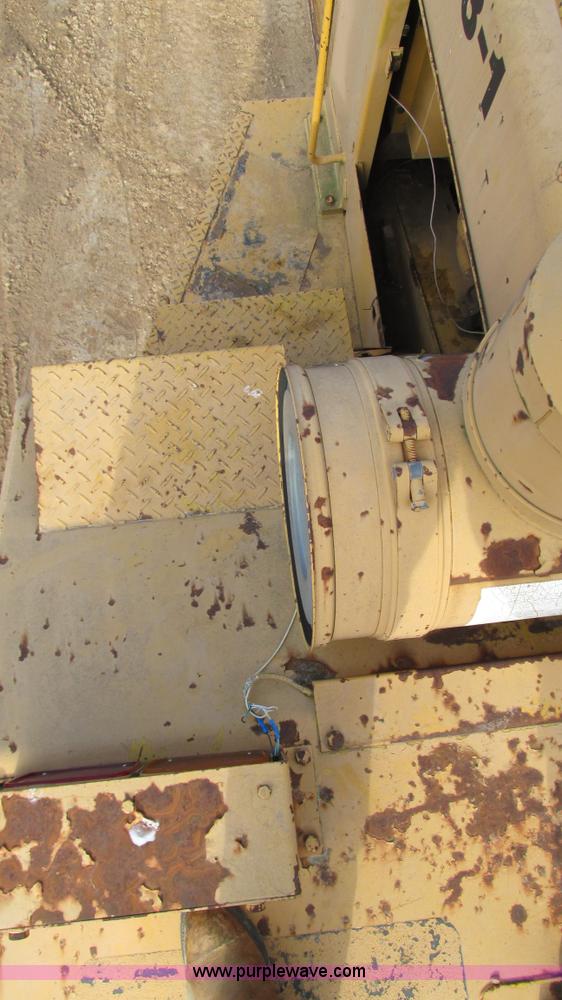 image for item I3083 Komatsu WS23-1 conventional scraper