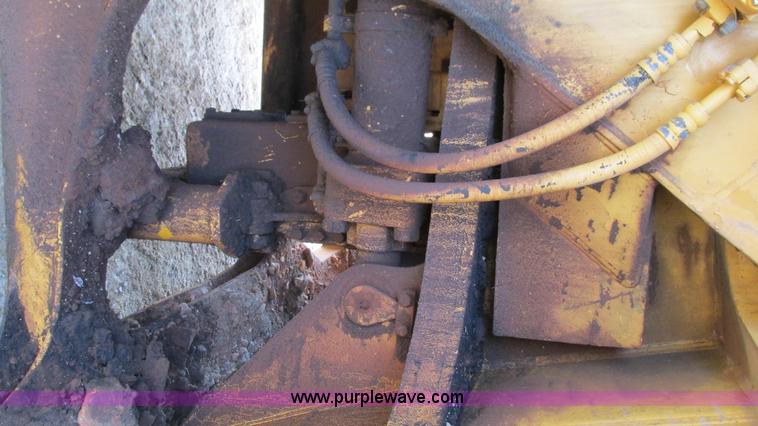 image for item I3083 Komatsu WS23-1 conventional scraper