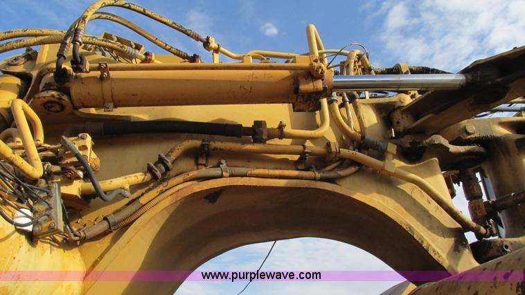 image for item I3083 Komatsu WS23-1 conventional scraper