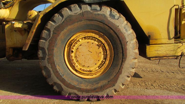 image for item I3083 Komatsu WS23-1 conventional scraper