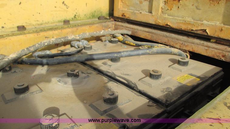 image for item I3083 Komatsu WS23-1 conventional scraper