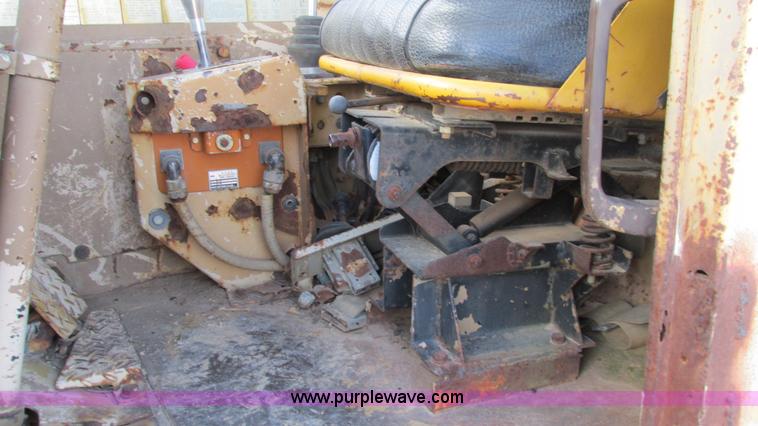 image for item I3083 Komatsu WS23-1 conventional scraper