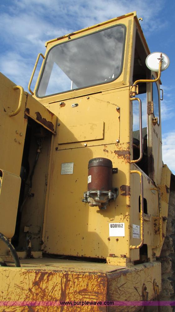 image for item I3083 Komatsu WS23-1 conventional scraper