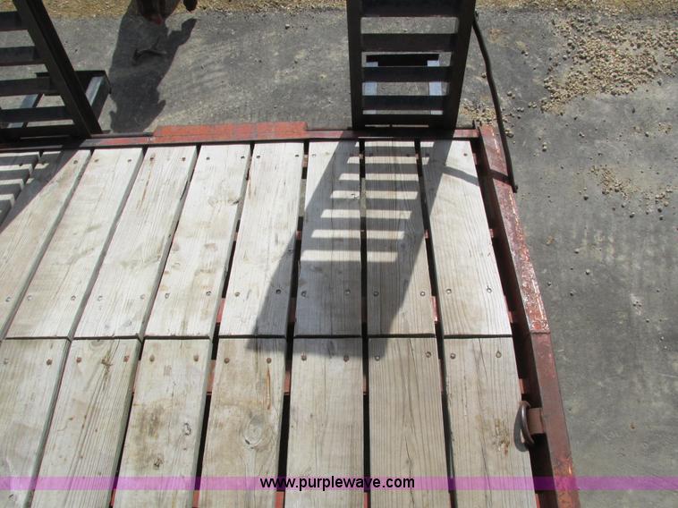 image for item I4021 1989 Redi Haul trailer