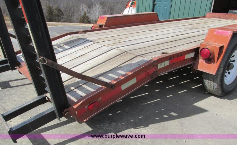 image for item I4021 1989 Redi Haul trailer