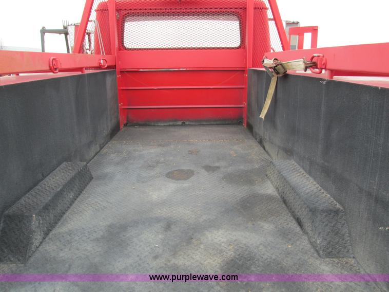 image for item I4024 1990 International 4700 service truck