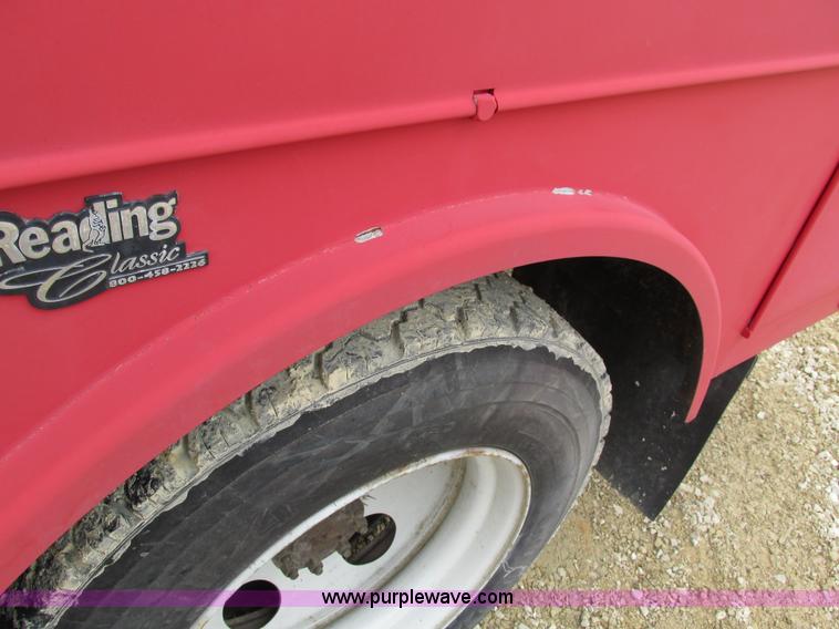 image for item I4024 1990 International 4700 service truck