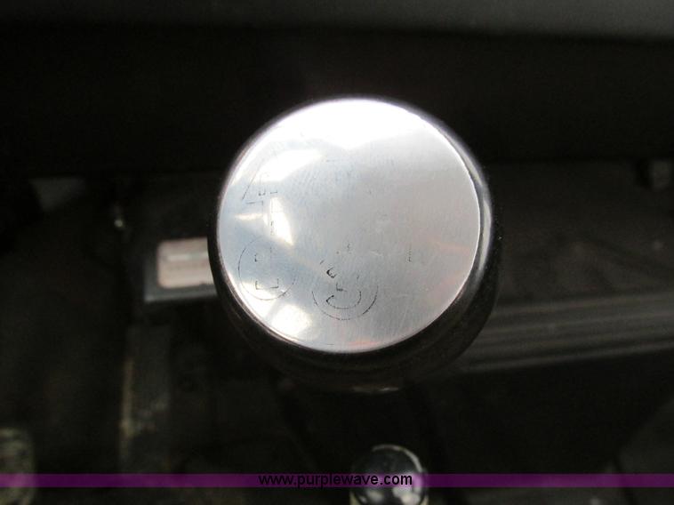 image for item I4024 1990 International 4700 service truck