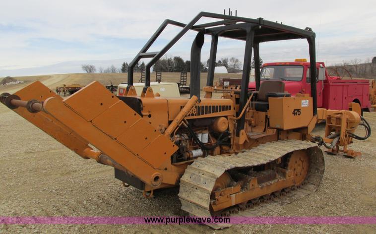 image for item I4025 1979 Case 475 cable plow