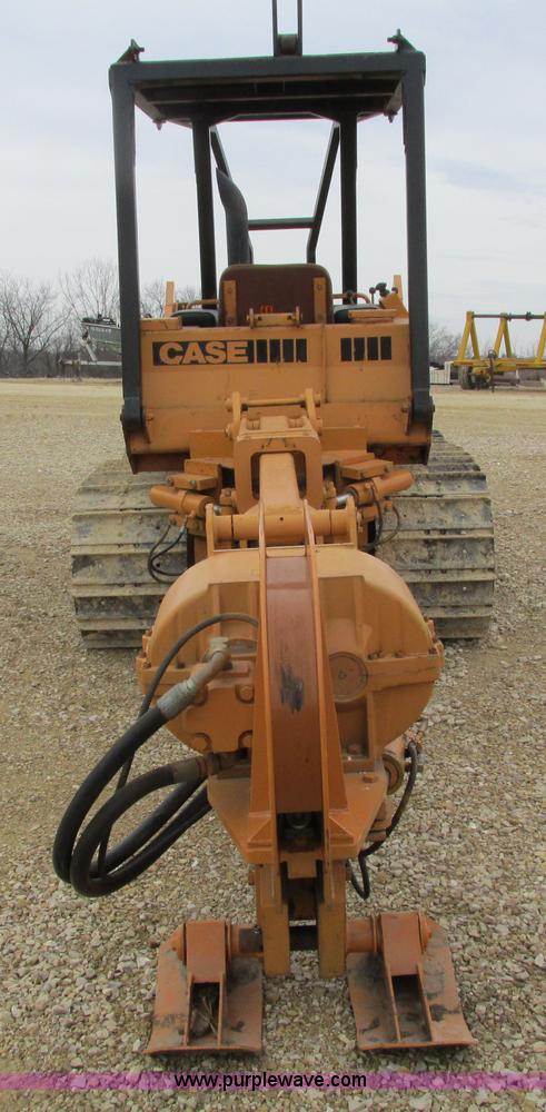 image for item I4025 1979 Case 475 cable plow