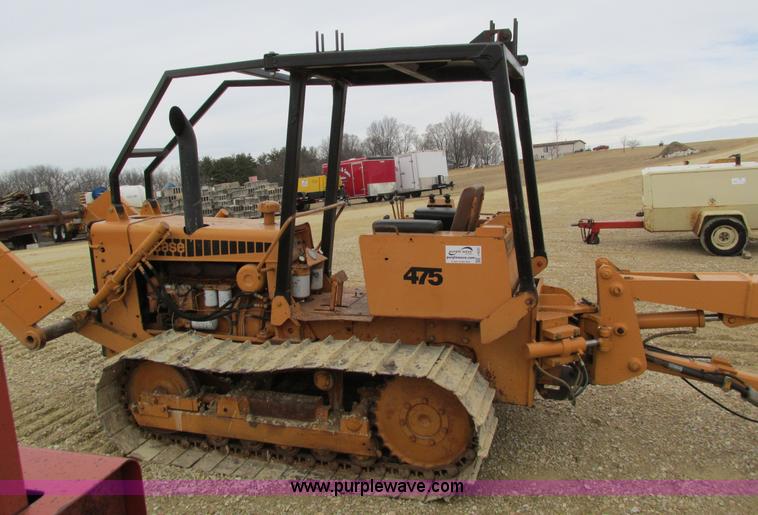 image for item I4025 1979 Case 475 cable plow