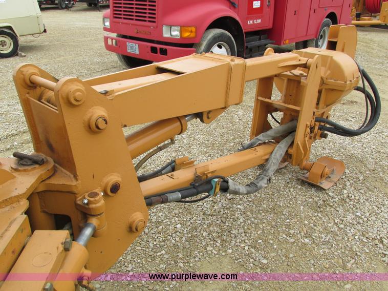 image for item I4025 1979 Case 475 cable plow