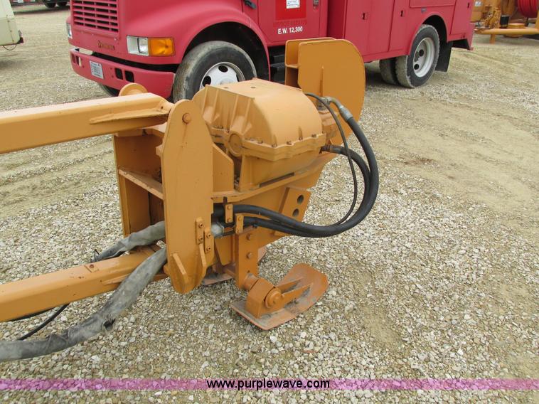 image for item I4025 1979 Case 475 cable plow
