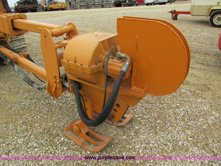 image for item I4025 1979 Case 475 cable plow