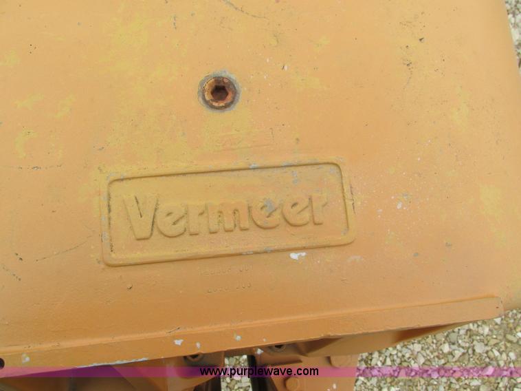 image for item I4025 1979 Case 475 cable plow