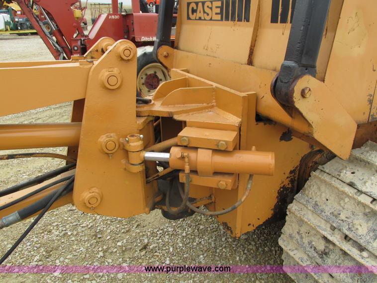 image for item I4025 1979 Case 475 cable plow