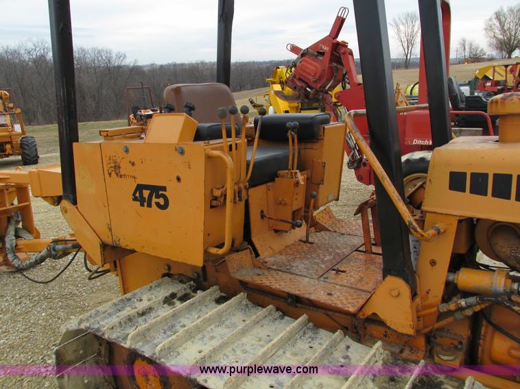 image for item I4025 1979 Case 475 cable plow