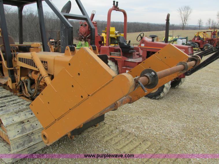 image for item I4025 1979 Case 475 cable plow