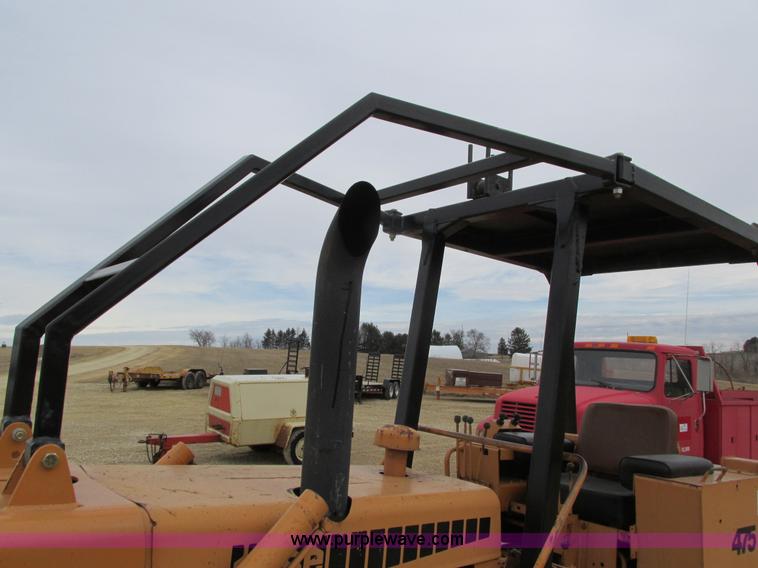 image for item I4025 1979 Case 475 cable plow