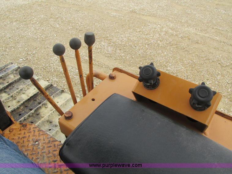 image for item I4025 1979 Case 475 cable plow