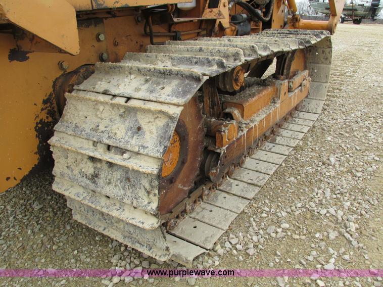 image for item I4025 1979 Case 475 cable plow