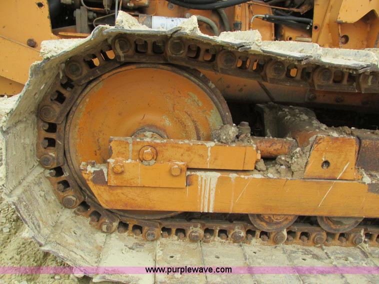 image for item I4025 1979 Case 475 cable plow