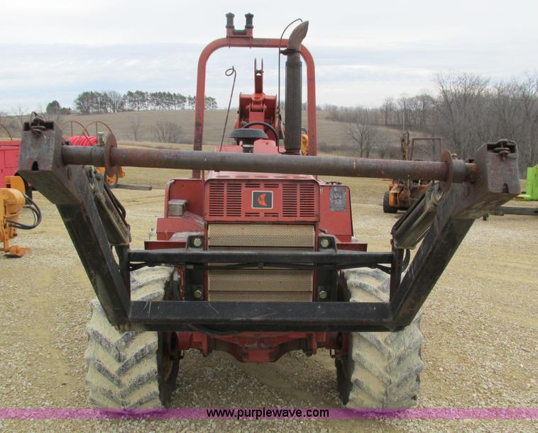 image for item I4026 Ditch Witch 8020JD vibratory plow