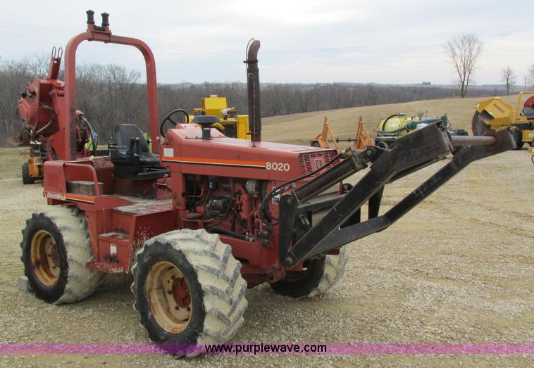 image for item I4026 Ditch Witch 8020JD vibratory plow