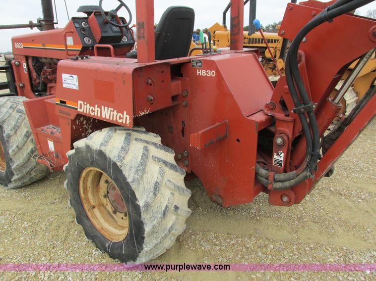 image for item I4026 Ditch Witch 8020JD vibratory plow