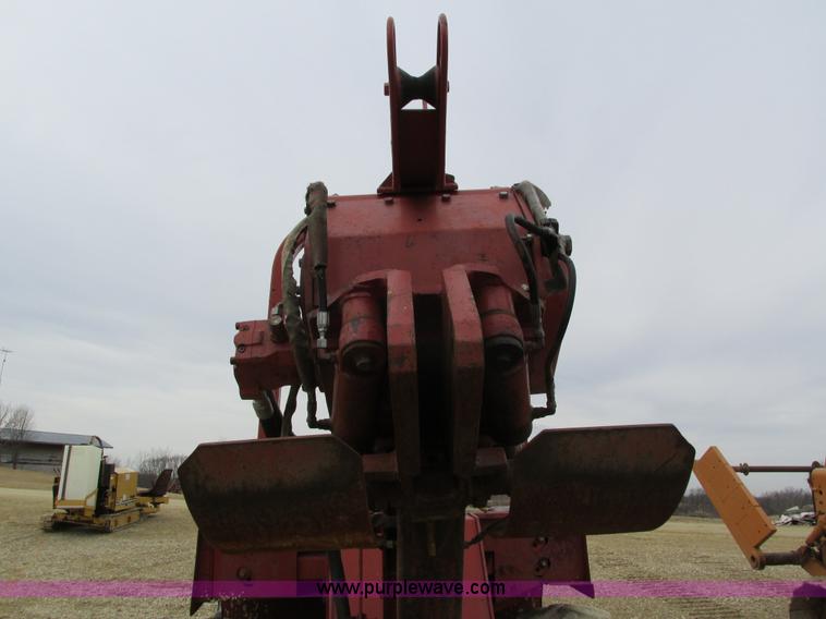 image for item I4026 Ditch Witch 8020JD vibratory plow