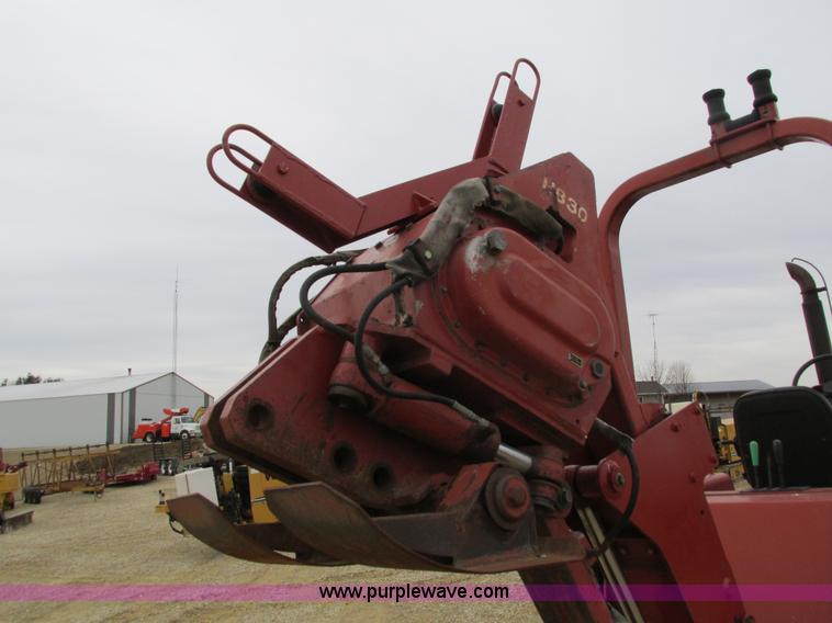 image for item I4026 Ditch Witch 8020JD vibratory plow