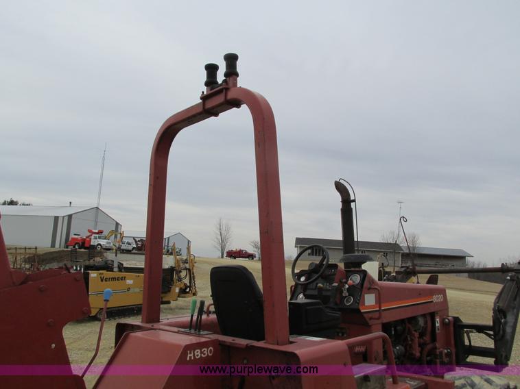 image for item I4026 Ditch Witch 8020JD vibratory plow