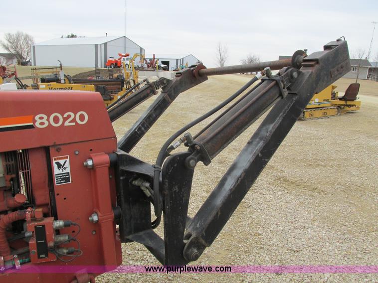 image for item I4026 Ditch Witch 8020JD vibratory plow