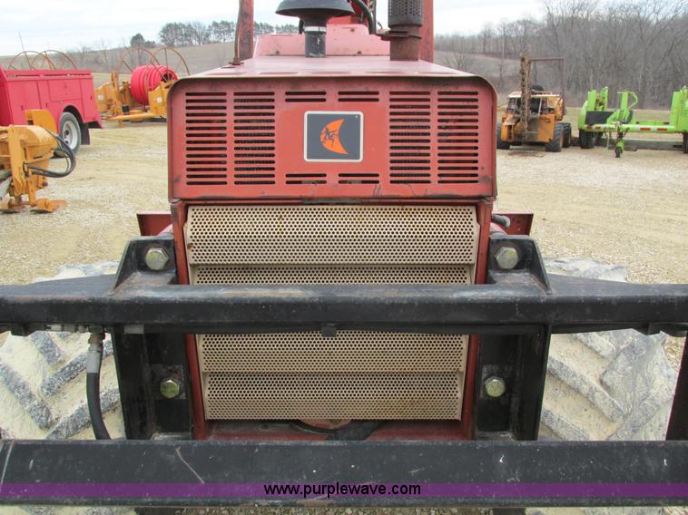 image for item I4026 Ditch Witch 8020JD vibratory plow