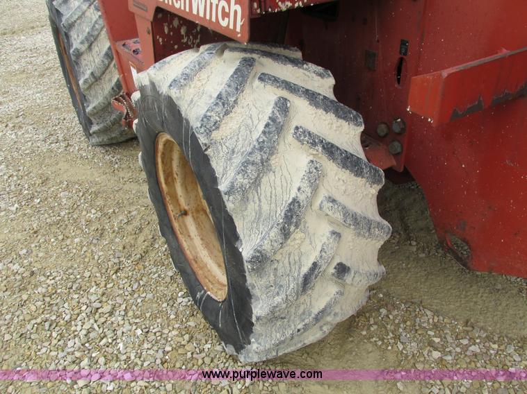 image for item I4026 Ditch Witch 8020JD vibratory plow