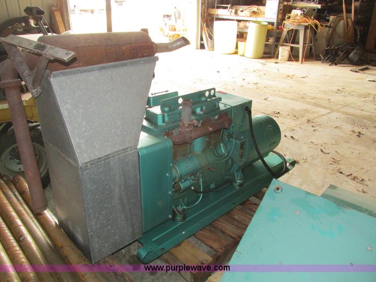 image for item I4031 Onan LTEU200-3/7929B generator