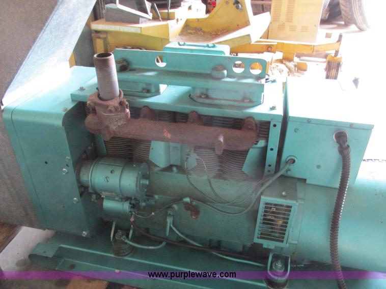 image for item I4031 Onan LTEU200-3/7929B generator