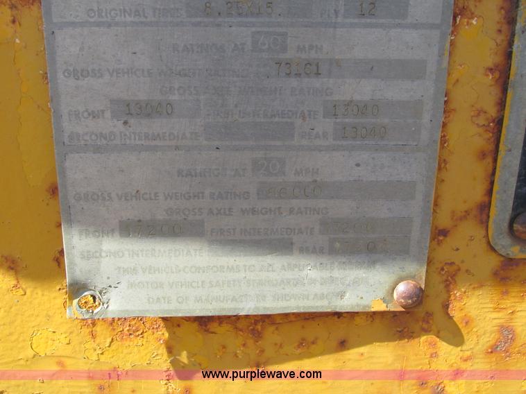 image for item I4033 1977 Fontaine LBTT-3-35BT equipment trailer