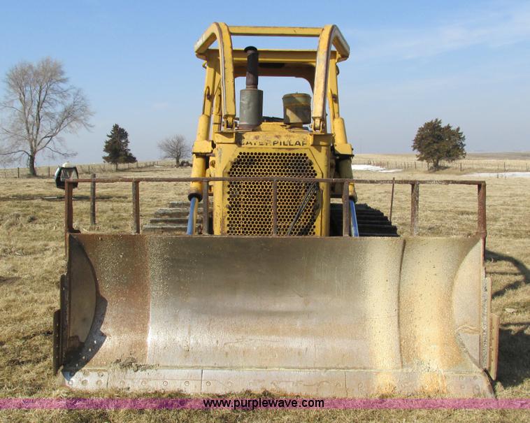 image for item I4038 Caterpillar D6D dozer