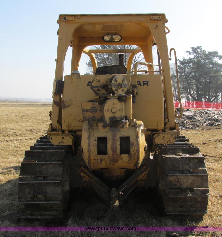 image for item I4038 Caterpillar D6D dozer