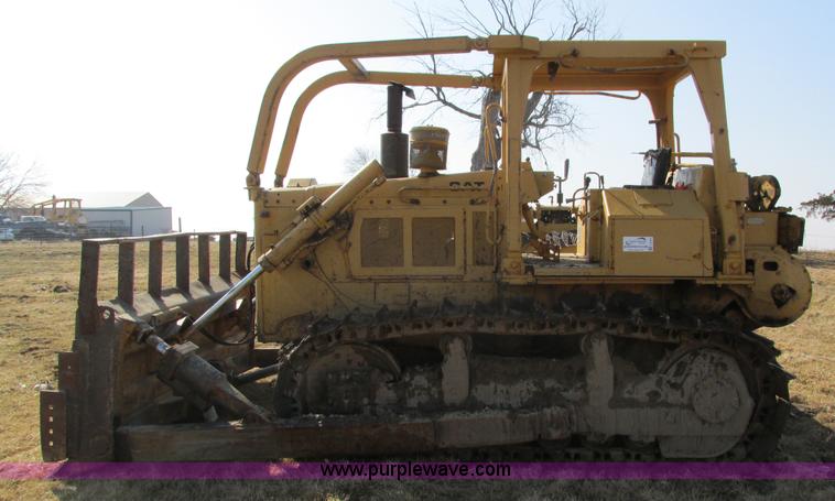 image for item I4038 Caterpillar D6D dozer