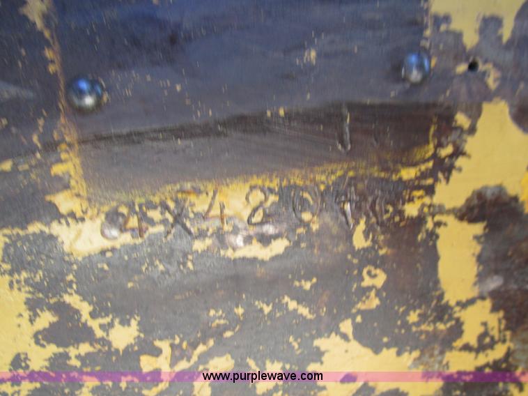 image for item I4038 Caterpillar D6D dozer