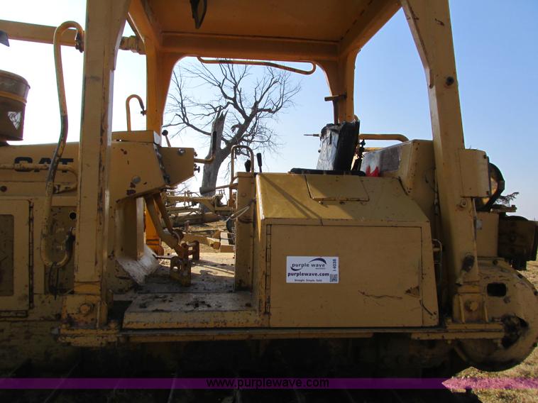 image for item I4038 Caterpillar D6D dozer