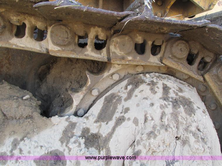 image for item I4038 Caterpillar D6D dozer
