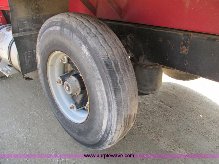 image for item I4042 1985 Ford L9000 dump truck