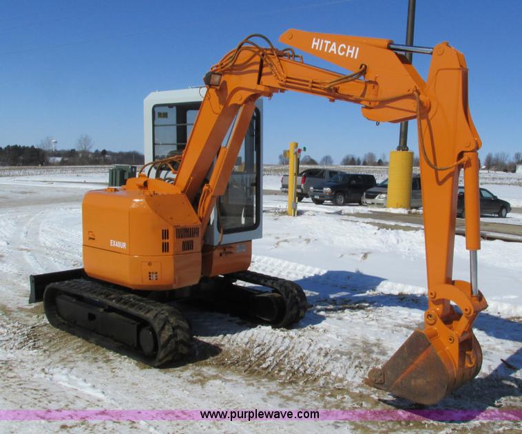 image for item I4047 1999 Hitachi EX40UR-2C compact excavator