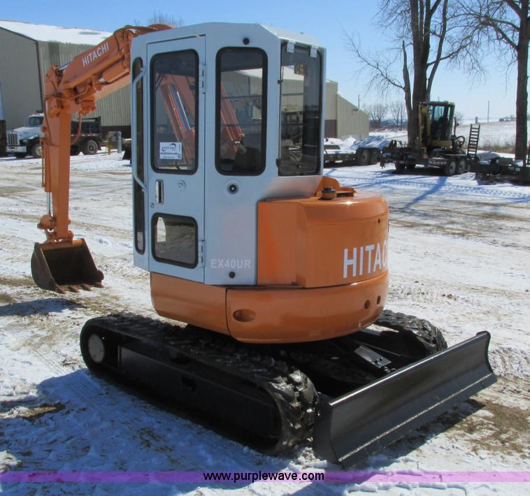 image for item I4047 1999 Hitachi EX40UR-2C compact excavator