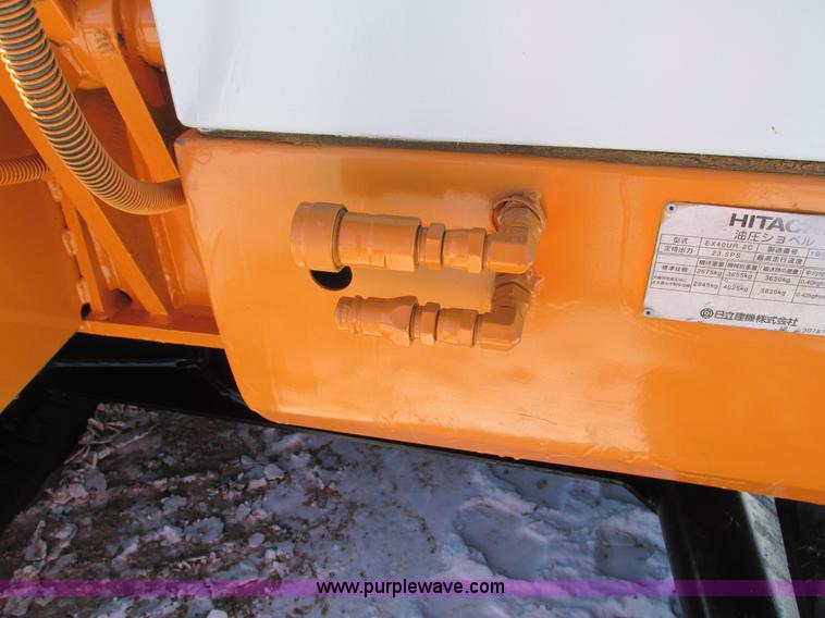 image for item I4047 1999 Hitachi EX40UR-2C compact excavator